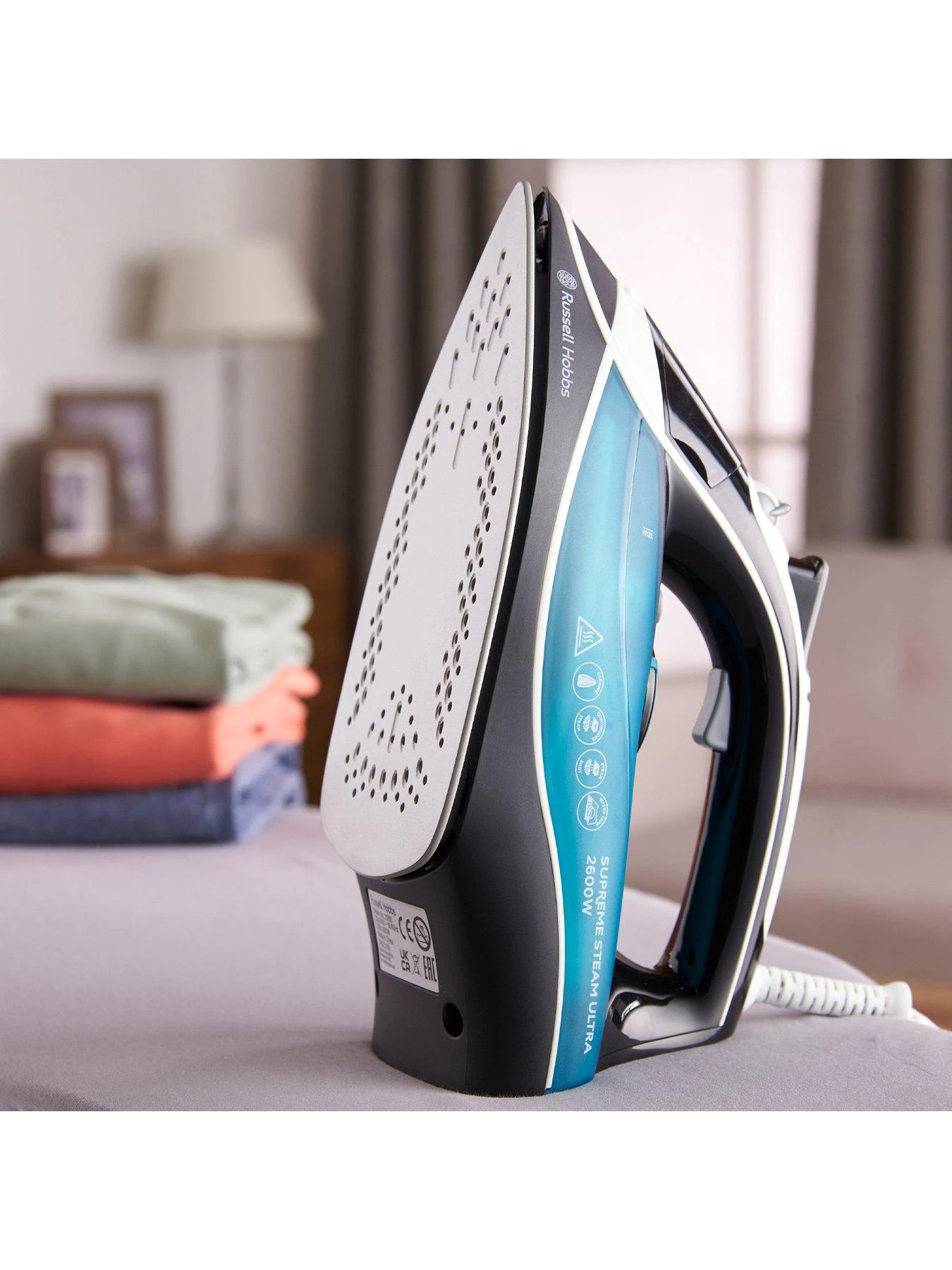 Russell Hobbs Supreme Steam Iron - 23260 - Image 4