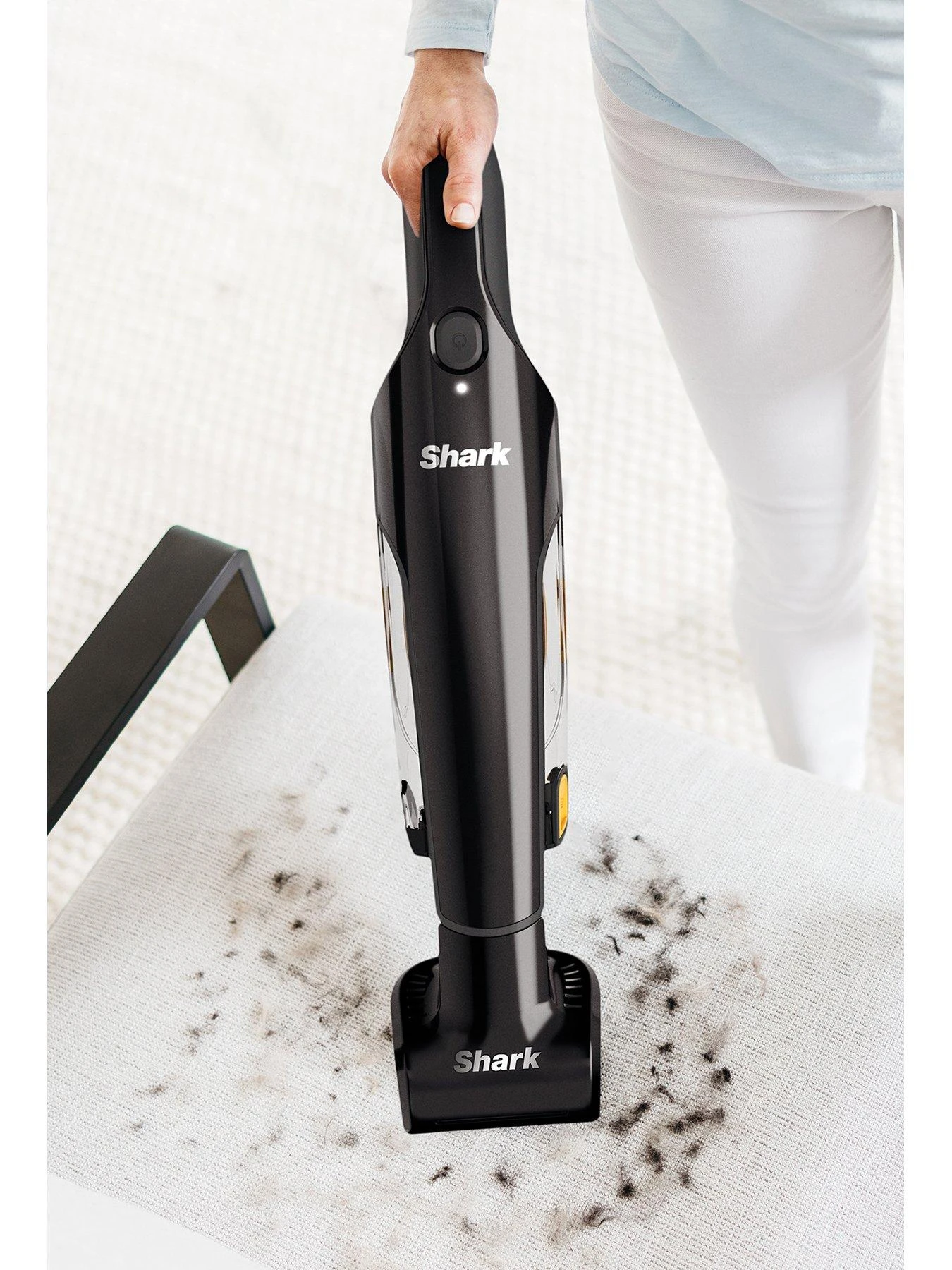 Shark Cordless Handheld Vacuum Cleaner CH950UKT - Image 2