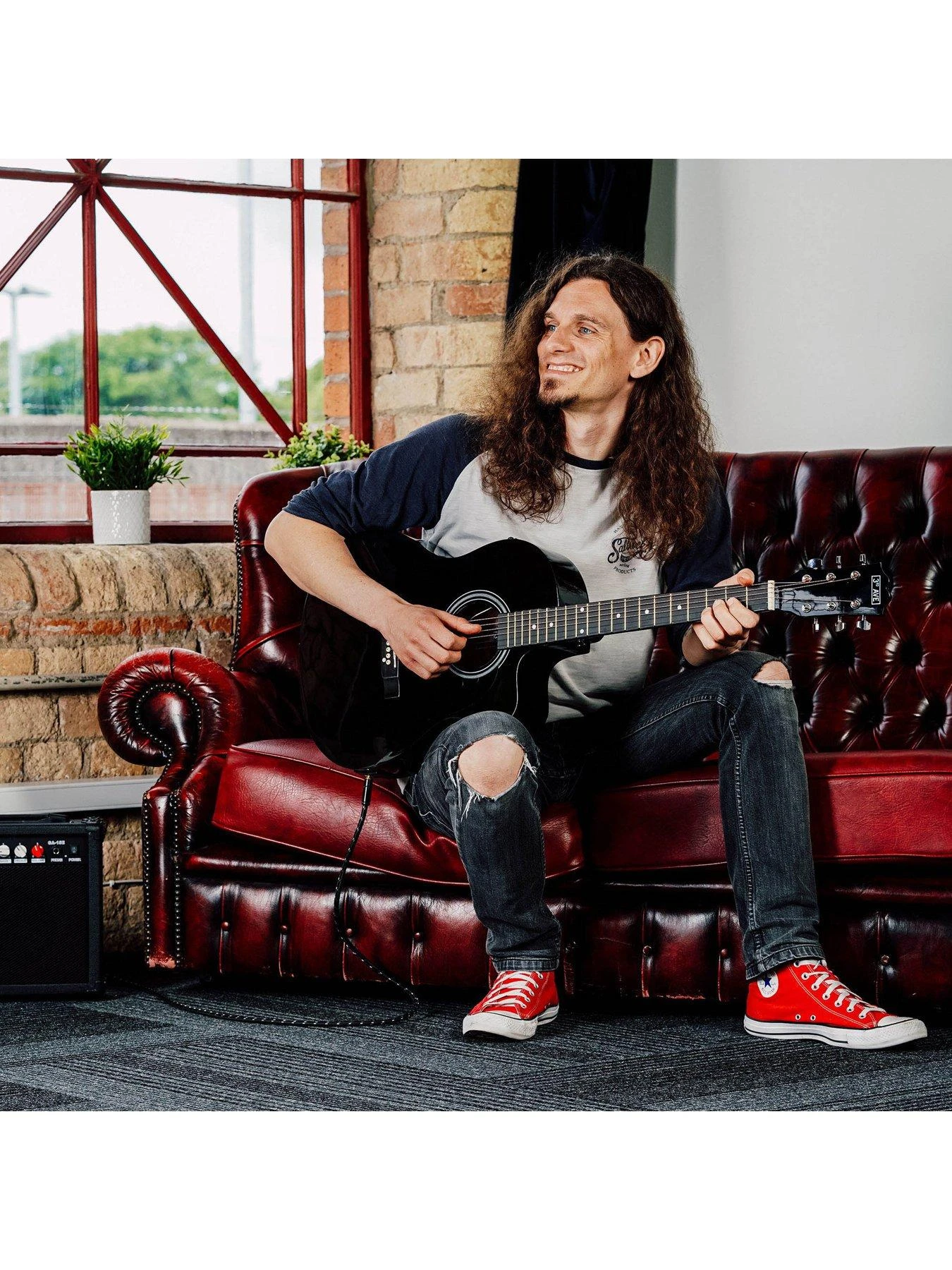 3rd Avenue Cutaway Electro Acoustic Guitar Pack - Black - Image 5