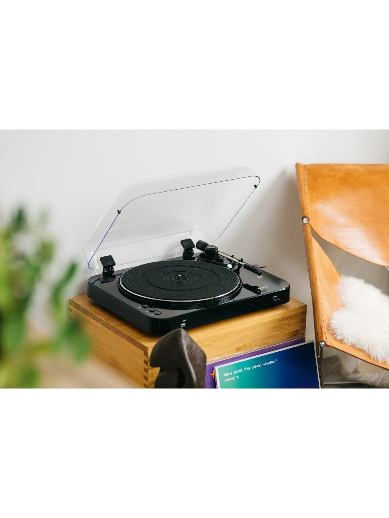 Lenco L-85 Black USB Turntable - Image 7