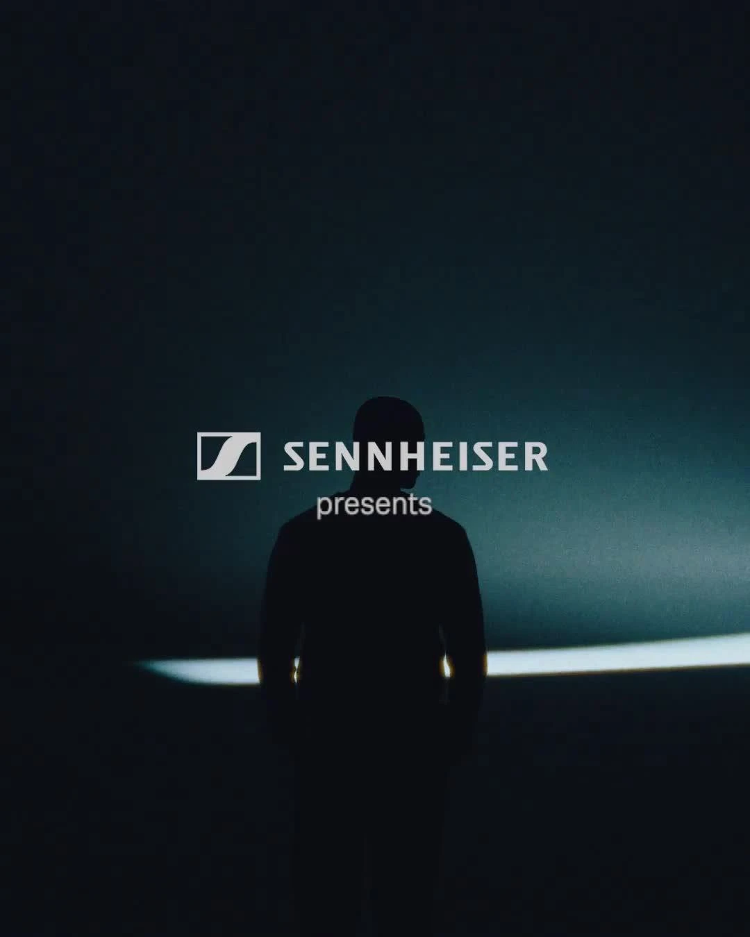 Sennheiser MOMENTUM True Wireless 3 EarbudsĀ - Graphite - Image 6