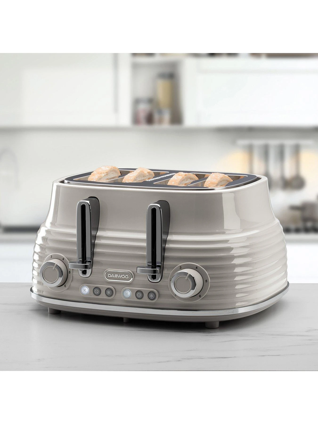 Daewoo Sienna 4-Slice Toaster - Taupe - Image 3