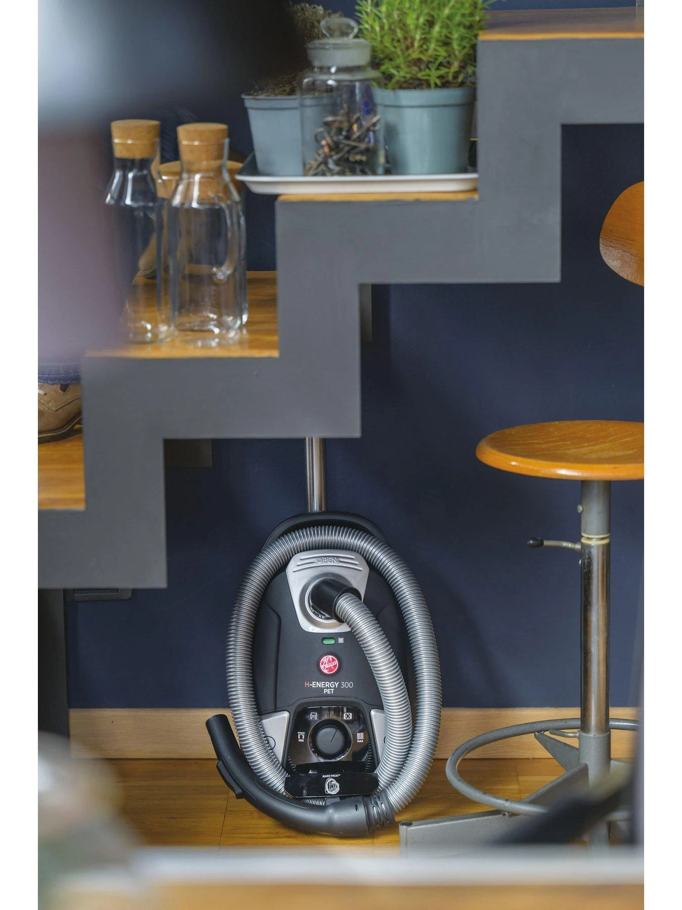 Hoover H-ENERGY 300 Pets Bagged Cylinder Vacuum Cleaner - Image 7