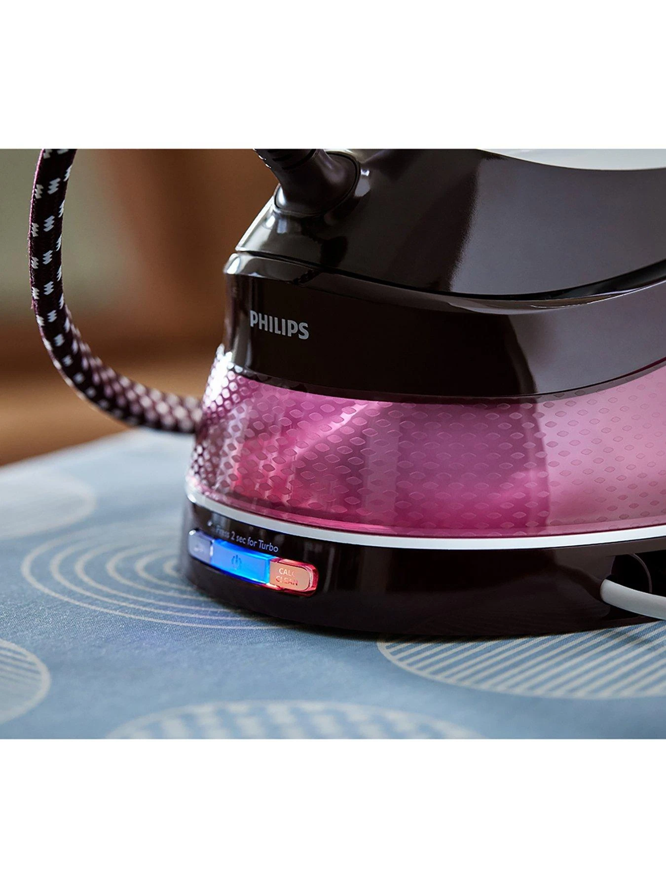 Philips Perfectcare Compact Red Iron - Image 5