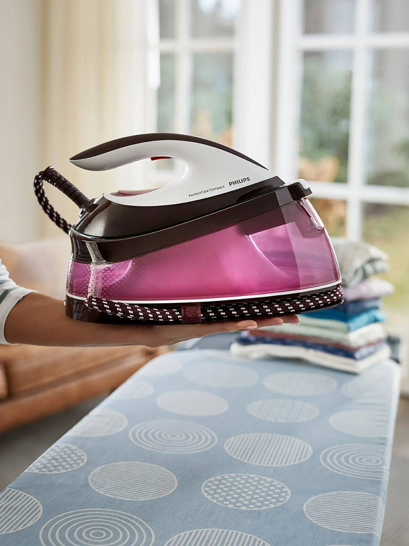 Philips Perfectcare Compact Red Iron - Image 6