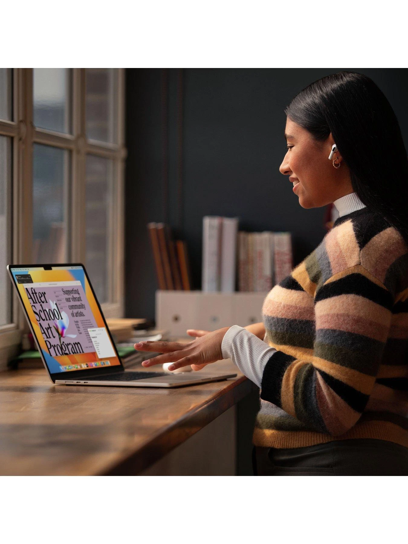 Apple MacBook Air (M2, 2023) 15-inch with 8-core CPU And 10-core GPU, 256GB - Midnight - Image 6