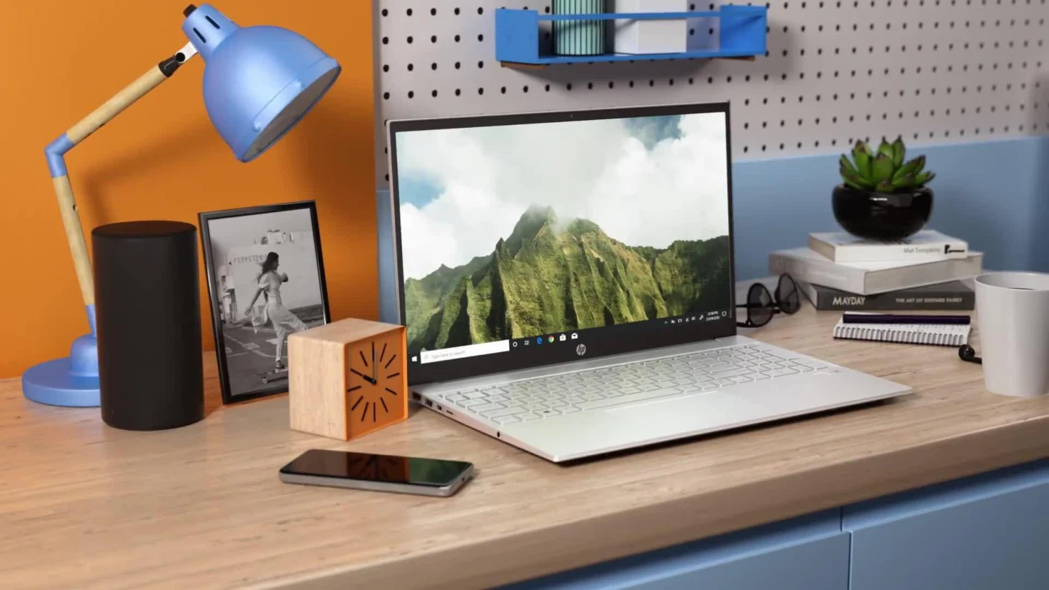 HP Pavilion 15-eh1029na, AMD Ryzen 5, 8GB RAM 512GB, 15in Laptop - Silver With Microsoft M365 Personal (1 Year) Included - Image 8