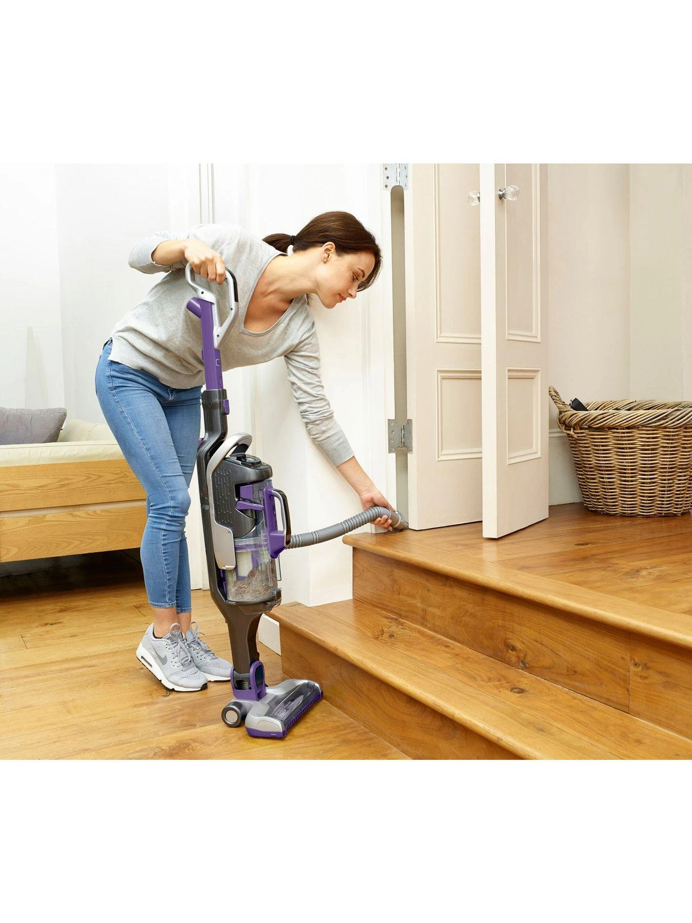 Black & Decker BLACK+DECKER 18V Cordless Multipower Pet Vacuum Cleaner CUA525BHP-GB - Image 4